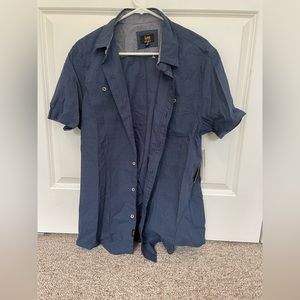 NWT Lee Men's Size Large Black Iris Button Down Dress Tee
